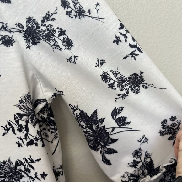 Kistore | Black & White Floral 3/4 Sleeve Top Ruffles Boatneck Medium Prairie - Picture 4 of 6